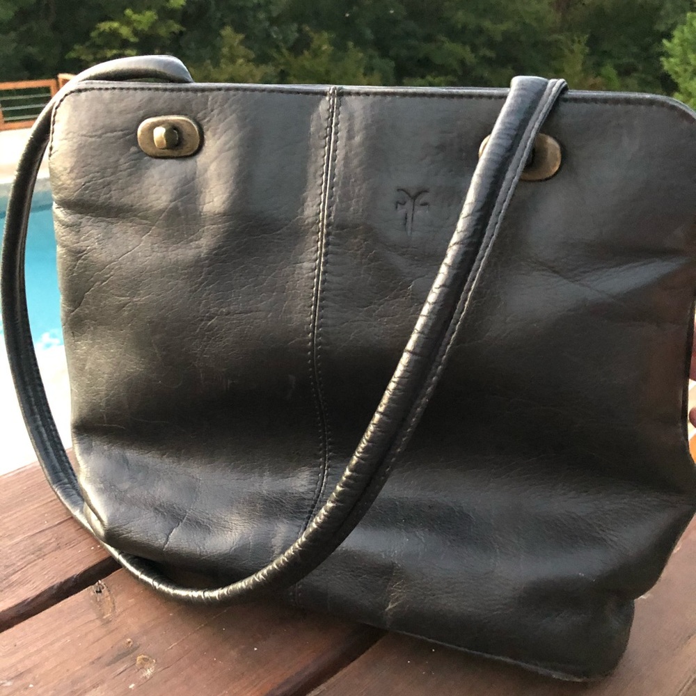 Frye leather purse ❤️😍